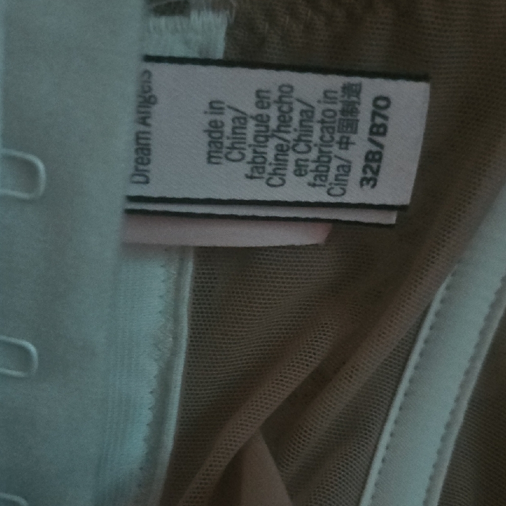 Victoria's Secret Sheer Lace Bra in White - Picture 4 of 6